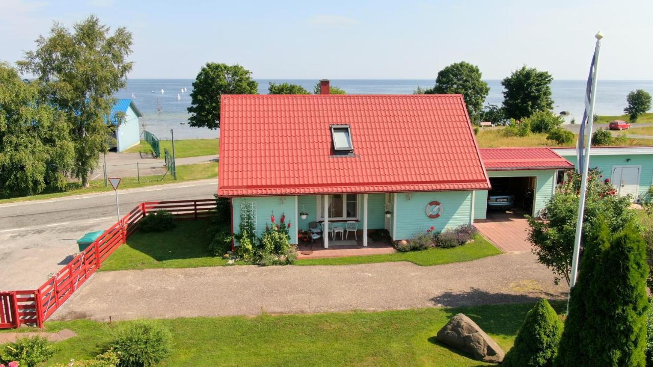 Mere Kodumajutus Kärdla Exteriör bild